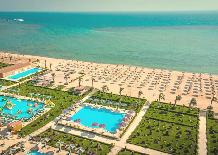 Resort Hawaii Paradise Aqua Park - Families And Couples Only