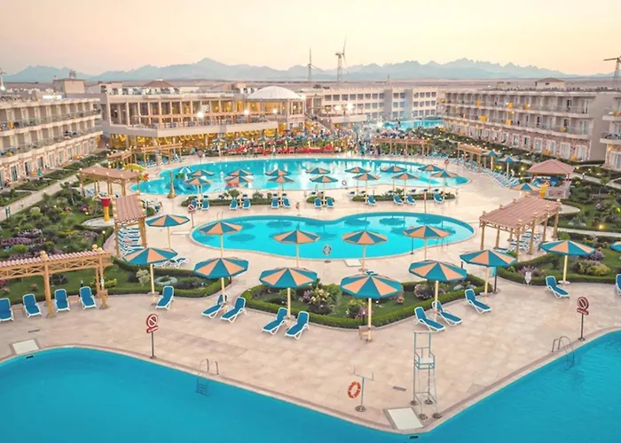 Hawaii Paradise Aqua Park - Families And Couples Only Resort Hurgada