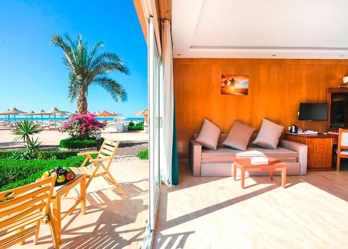 Hawaii Paradise Aqua Park - Families And Couples Only Resort Hurgada