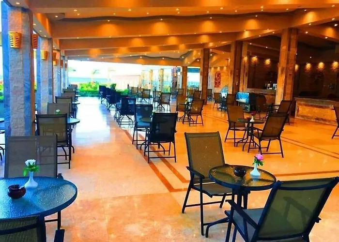 Hawaii Paradise Aqua Park - Families And Couples Only 5*